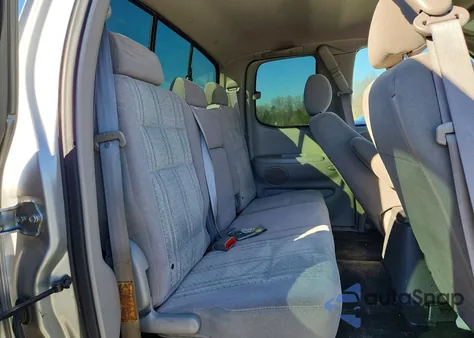 2006 Toyota Tundra Access Cab Sr5 z USA, uszkodzony, nr VIN 5TBRU341X6S484029